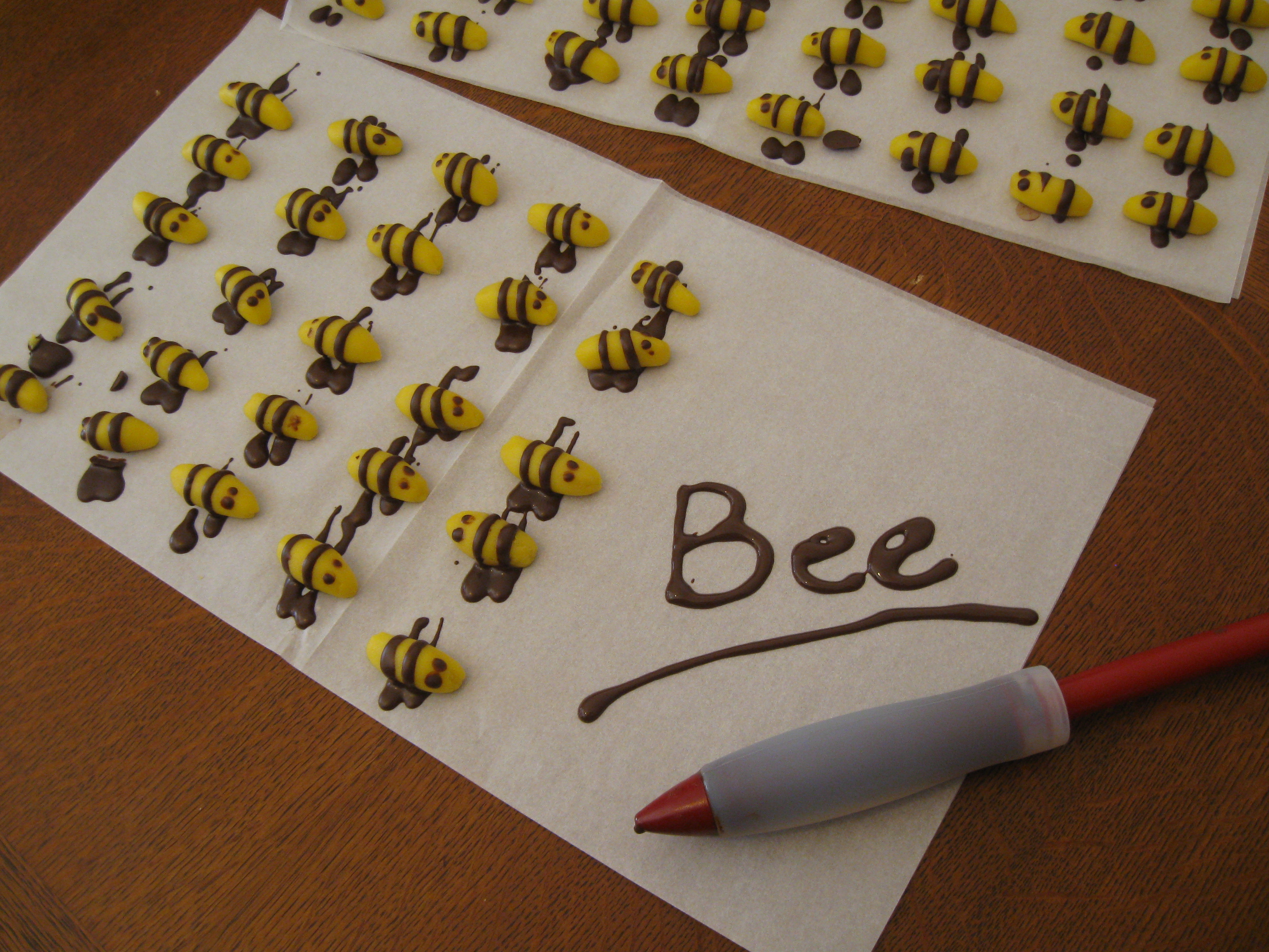 דבורים ממרציפן (2).JPG