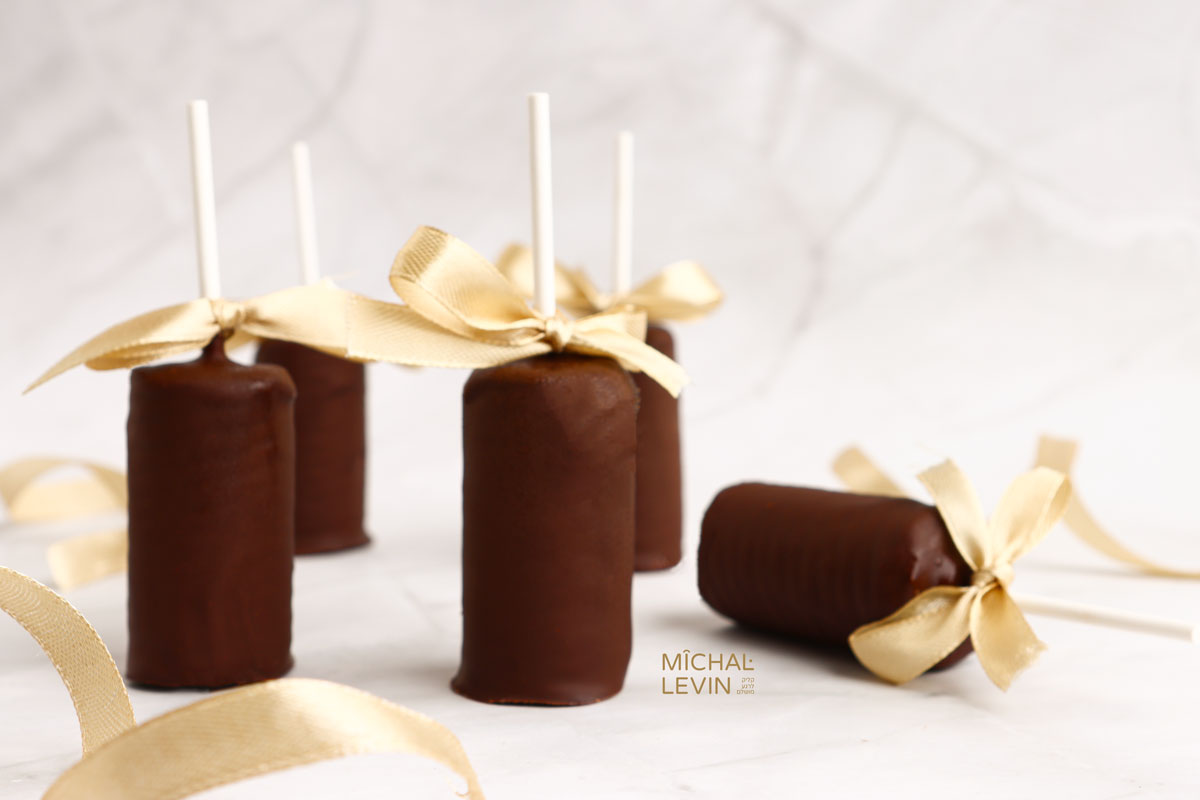 Stuffed waffle rolls.jpg