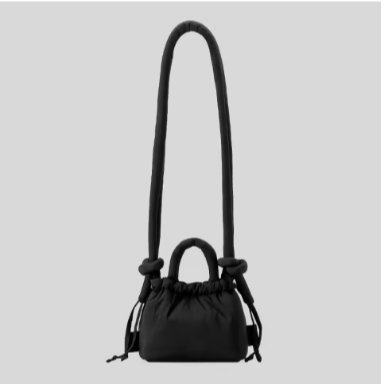 תיק שחור מהמם מעלי אקספרסכרגע הצבע אזל מהמלאי         עלה לי 56 שח מוכרת ב-40 שחאפשרות להעביר לירושלים ובני ברק...