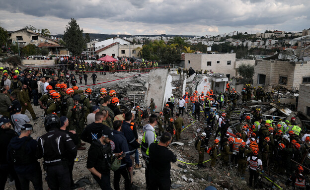 זירת הנפילה 