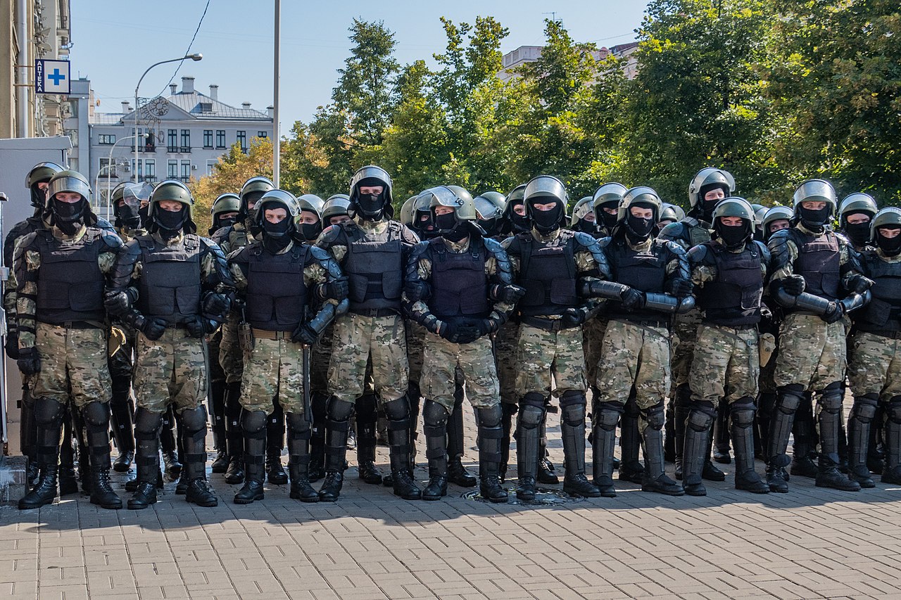 1280px-2020_Belarusian_protests_%E2%80%94_Minsk_30_August_p0020.jpg